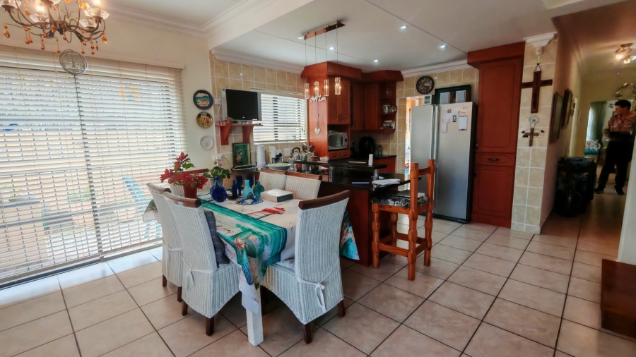 3 Bedroom Property for Sale in Reebok Western Cape